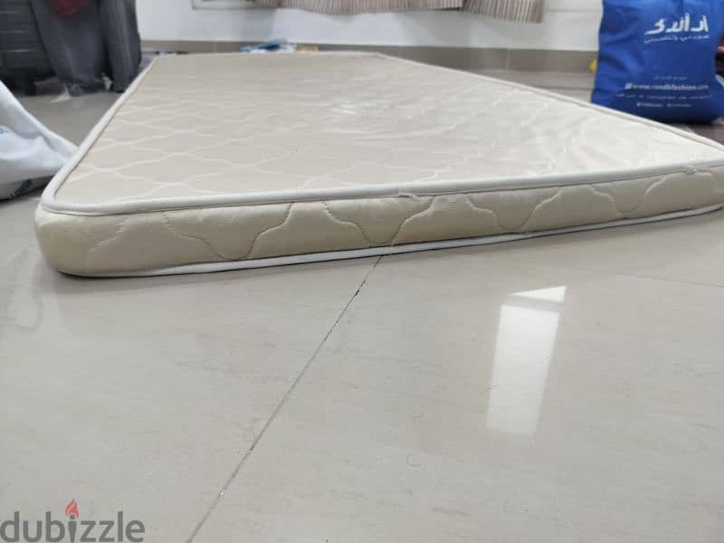 urgent sale 2 mattress 6