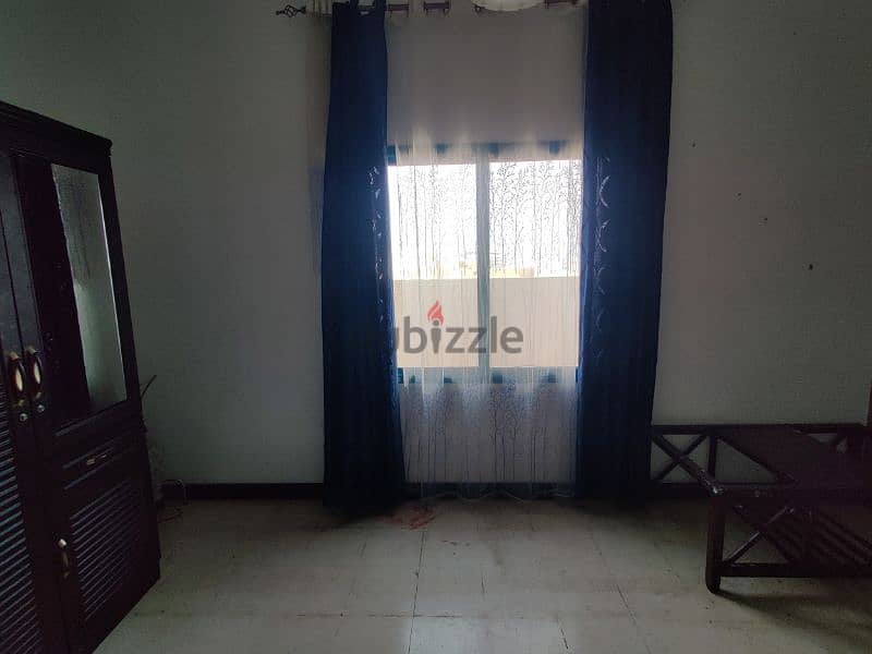 Single Room for Rent in Alkhuwair for Single/ Executive Bachelor 2