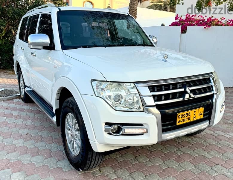 Mitsubishi Pajero 2015 0