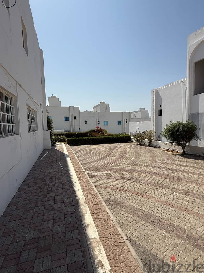 For Rent 4 Bhk In Al Allam 3