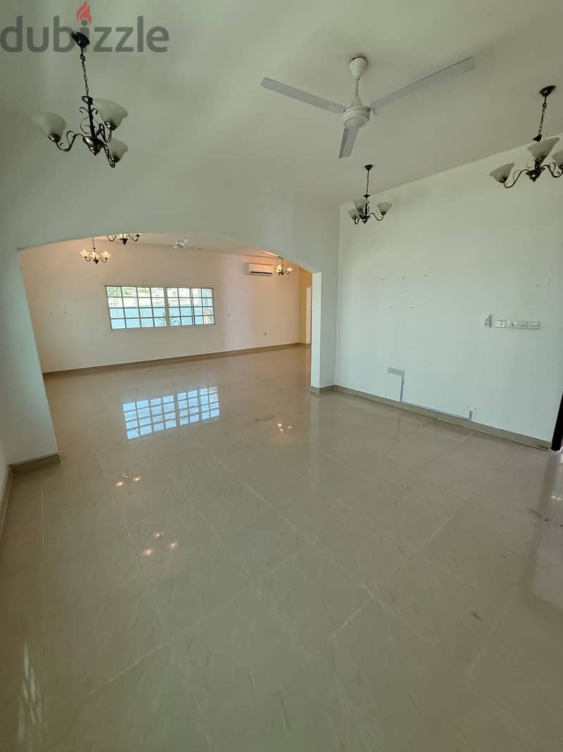 For Rent 4 Bhk In Al Allam 8