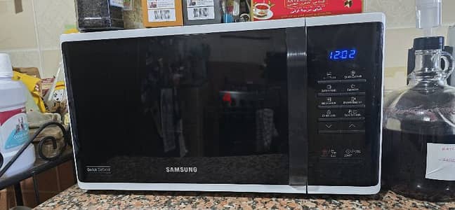 Samsung Microwave only 2 years old