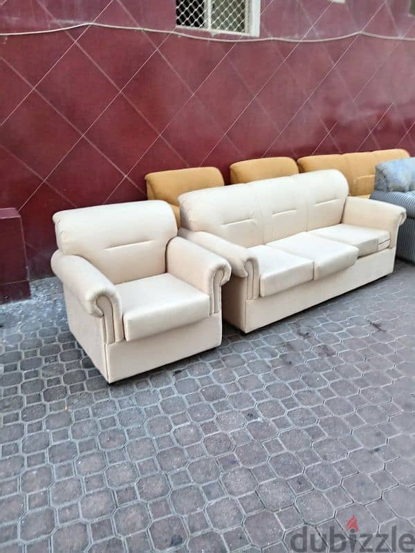 5 Seater Sofa Sets Excellent Condition 1