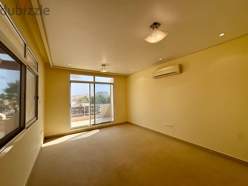 Highly recommend 5bhk with shared pool at Qurum heights 4