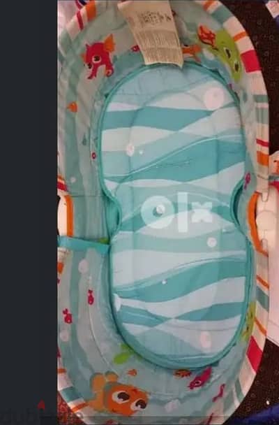 baby crib & baby bath ۔good condition  ۔25omr