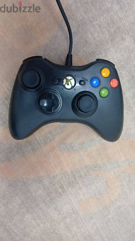 xbox 360 with 3 controller full condition!!! 3