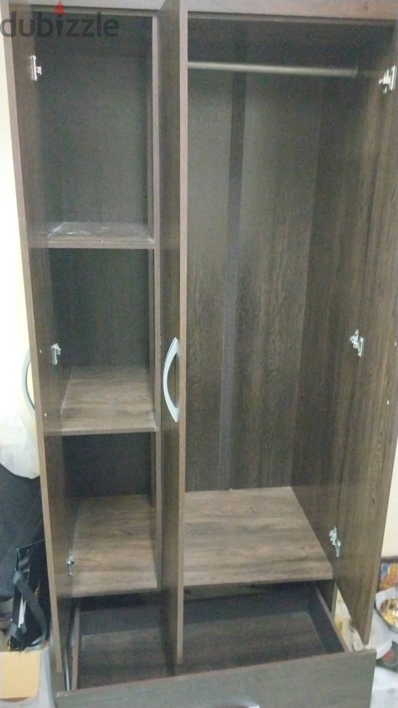 Single Bed and cupboard 5