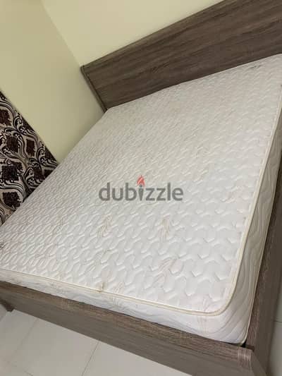 Mattress king size (Home center)