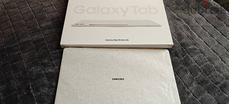 Monster Tablet-Samsung Galaxy Tablet S9 Ultra 5G New-Used Twice Only 0