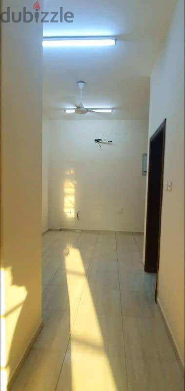 Flat First Floor Muttrah شقة طابق اول مطرح 2