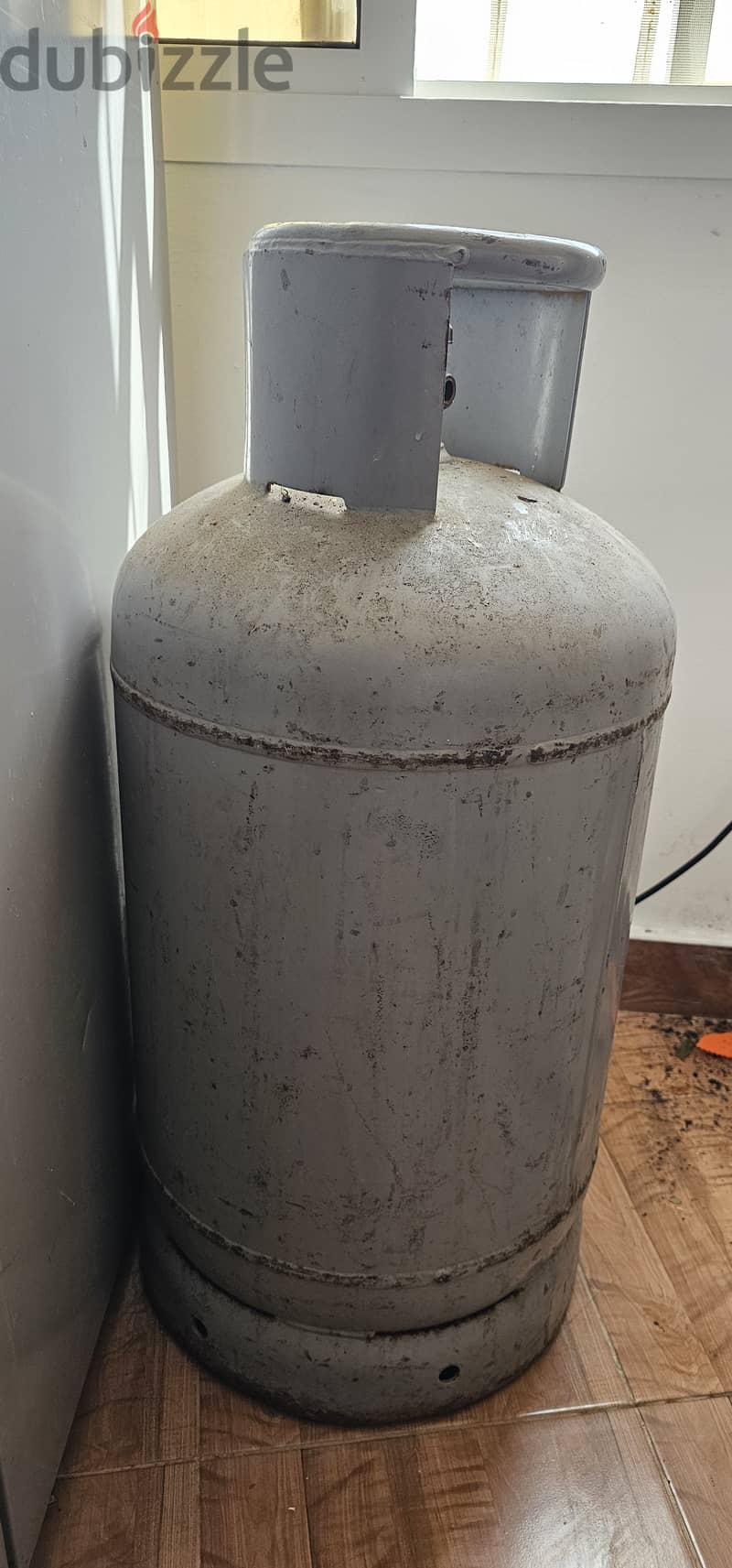 gas cylinder 1