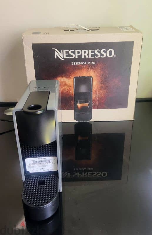 For sale Nespresso Machine Essenza Mini 1