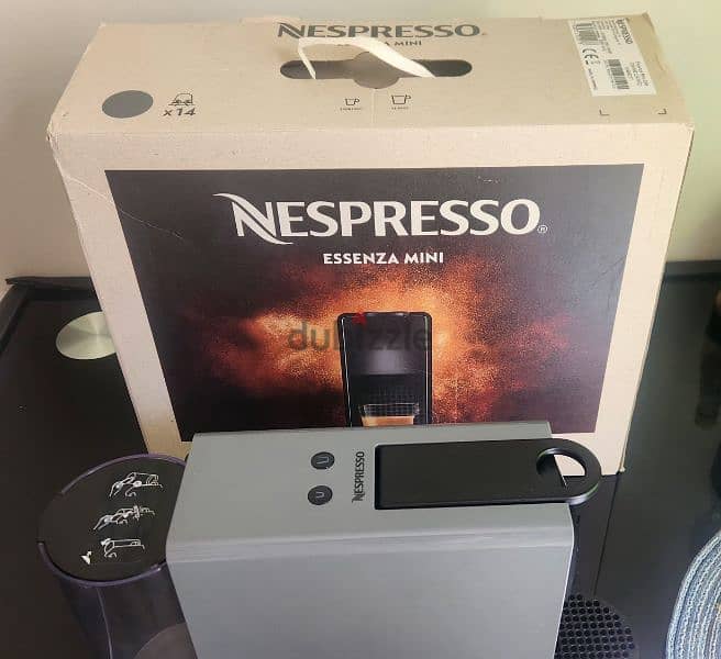 For sale Nespresso Machine Essenza Mini 2