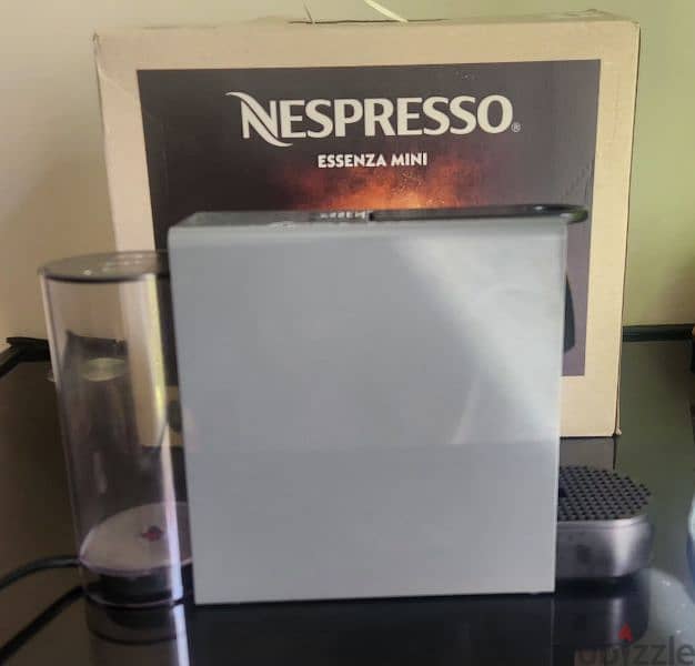 For sale Nespresso Machine Essenza Mini 3