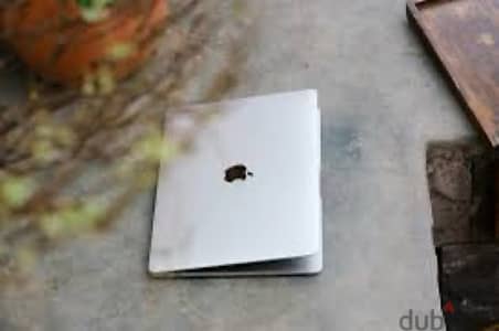 Mac Book M1