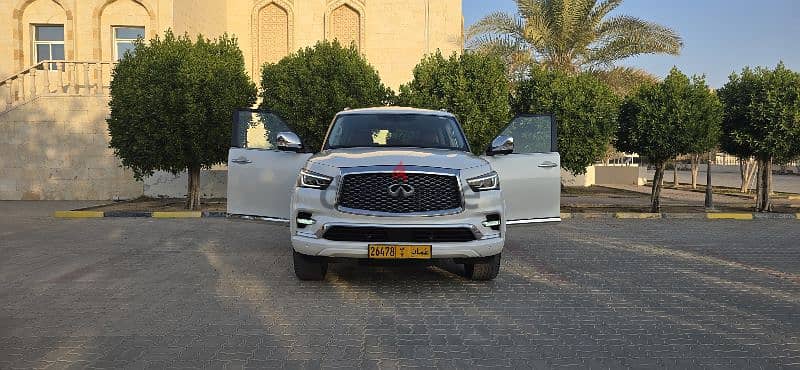 إنفينيتي QX80 خليجي أعلى مواصفات بدون حوادث ولاصبغ نهائيا سيرفس وكاله 0