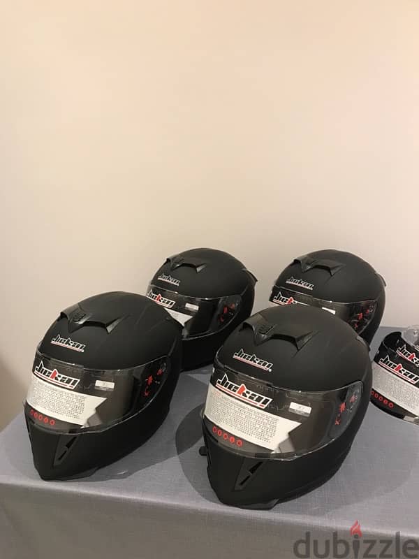 motorcycle  helmets (mat black ) خوذ دراجات نارية اسود مطفي 3