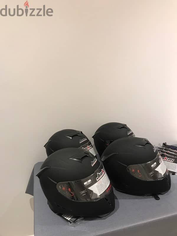 motorcycle  helmets (mat black ) خوذ دراجات نارية اسود مطفي 5