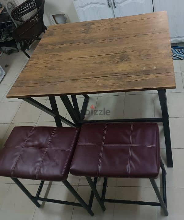 Dining table and 2 stools for sale 1