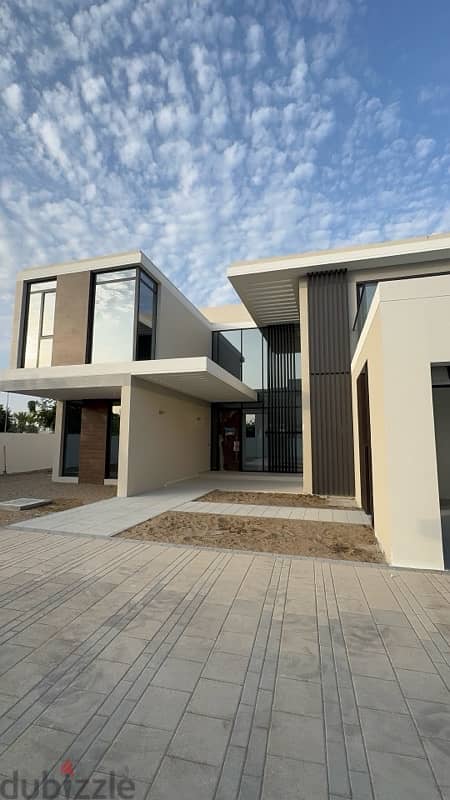 6 BEDROOM VILLA IN ALMOUJ CORNER 0