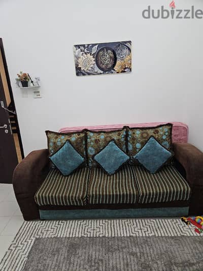 3 seater sofa for 25 Omr