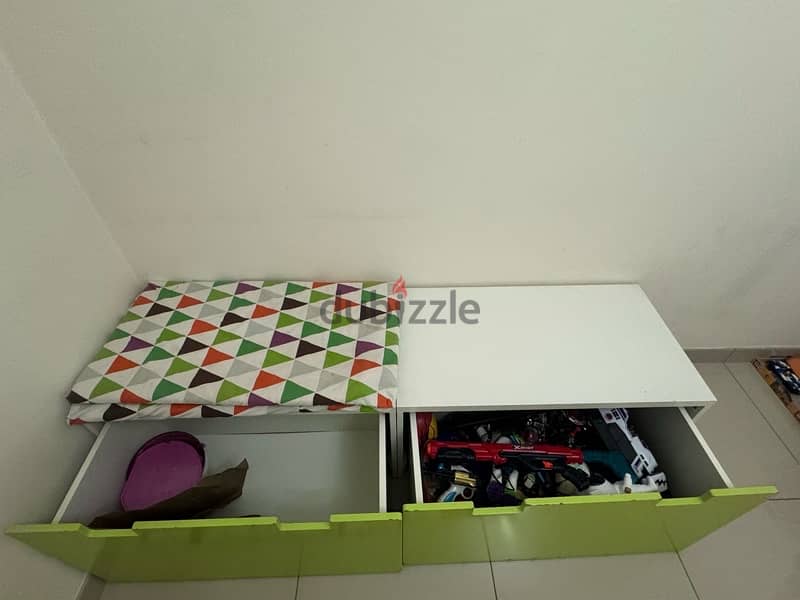 Wardrobe and 2 Storage Benches 6