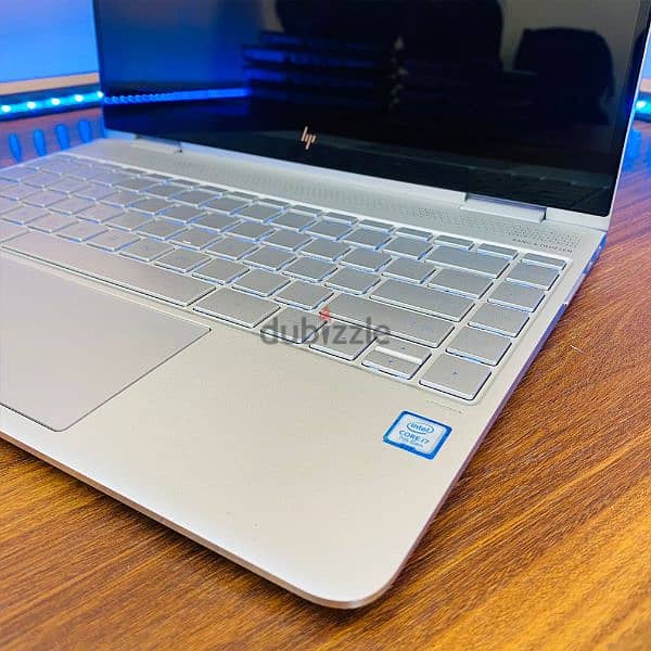 HP SPECTRE X360 I7 8GB 256GB SSD 3