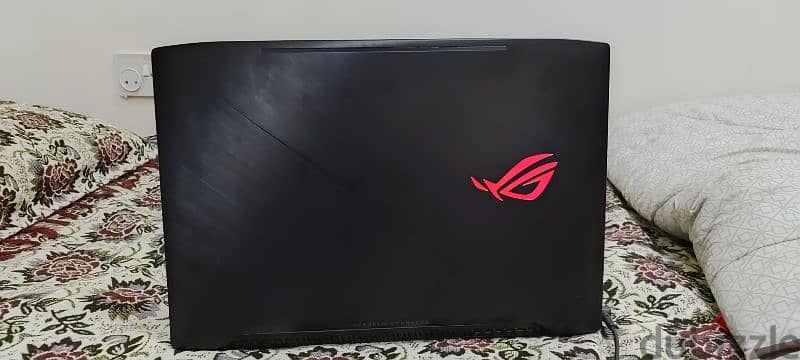 Asus ROG Strix GL503V Gaming Laptop 4