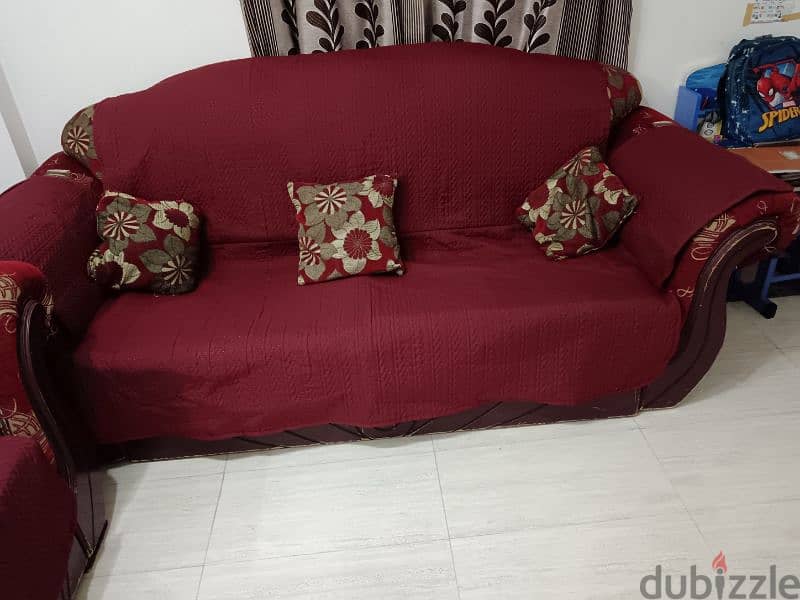 Sofa Set with covers 0