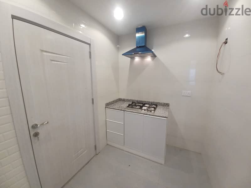 LUXURY APARTMENT FOR RENT NEAR MALL OF MUSCAT/شقة فاخرة للإيجار بالقرب 13