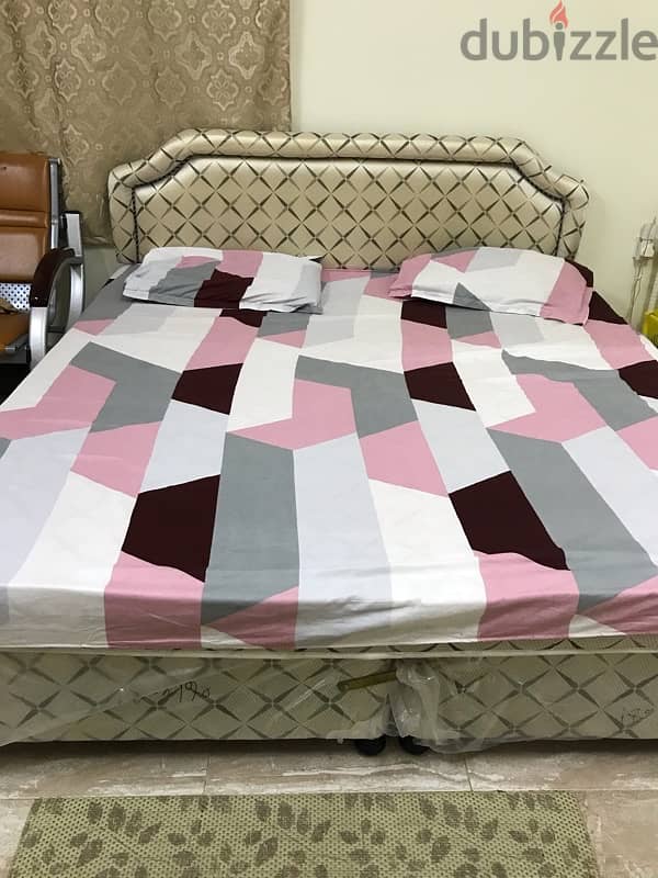 double King size bed 3