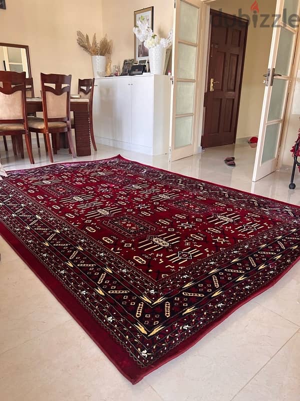 Bukara Traditional Carpet 0