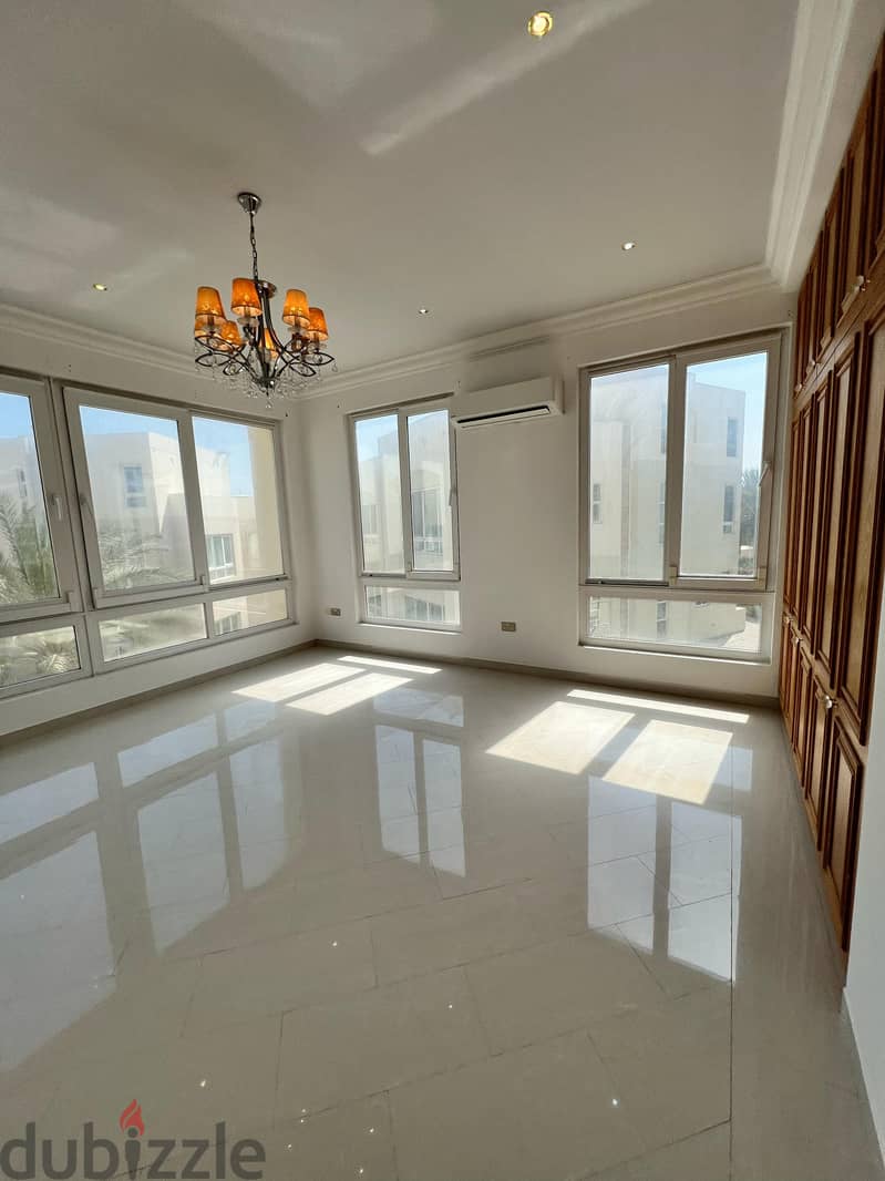 "SR-AV-342 Spacious Villa for Rent in Al Hail 7