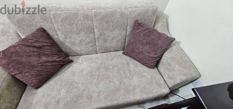 PC SOFA SET - GOOD CONDITION AND HIGH-QUALITY 2