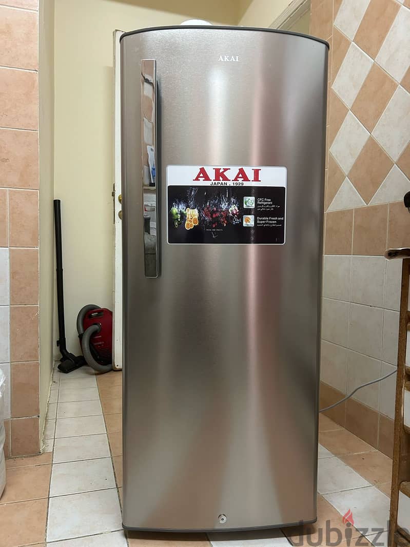 Akai refrigerator 190 ltr 0