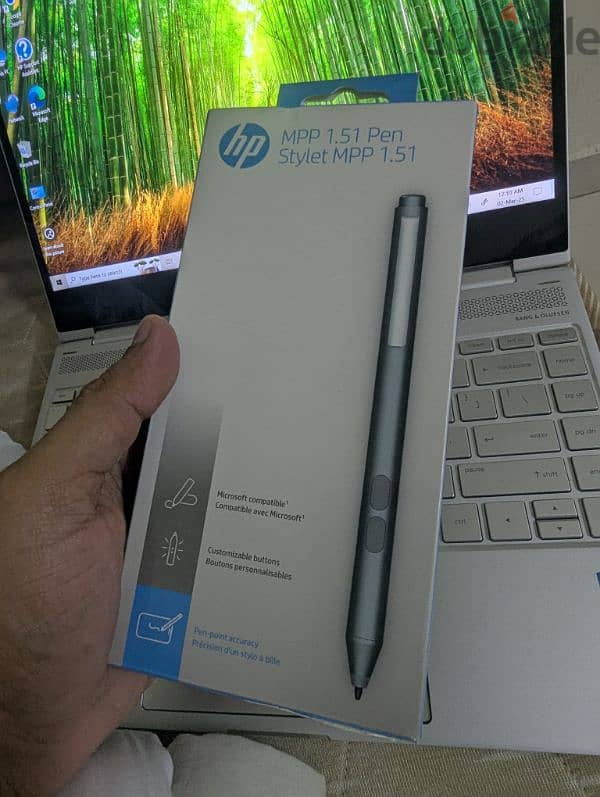 HP SPECTRE X360 touch core I7 8GB 256GB SSD 7