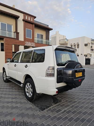 Mitsubishi Pajero Full Automatic,Family used,Good Condition.