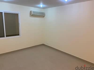 2 bedrooms flat at alkhwier opposite alsafer hotel lwith wifi free