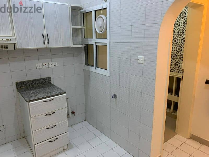 2 bedrooms flat at alkhwier opposite alsafer hotel lwith wifi free 3