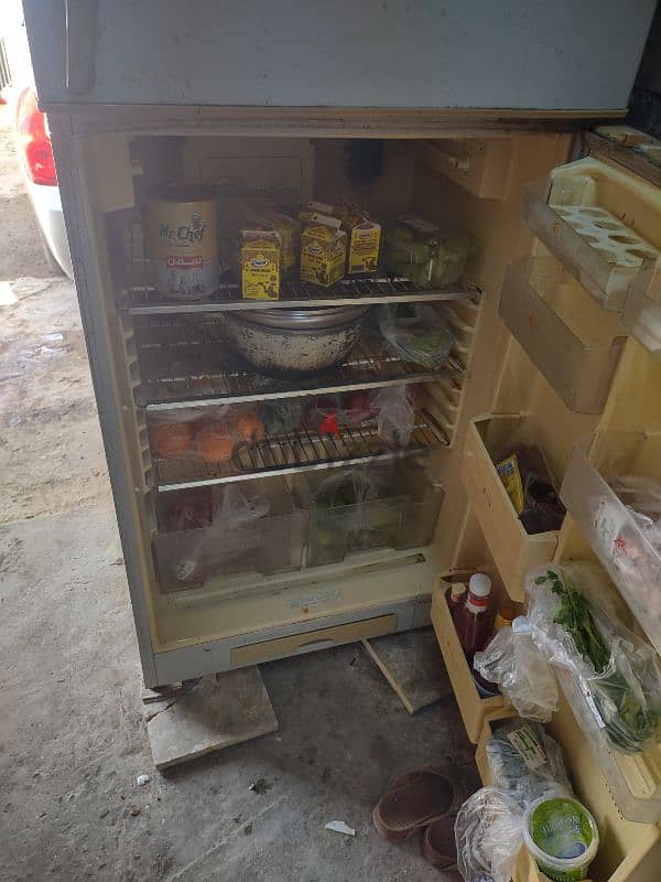 SANYO REFRIGERATOR DUBAL DOOR 1