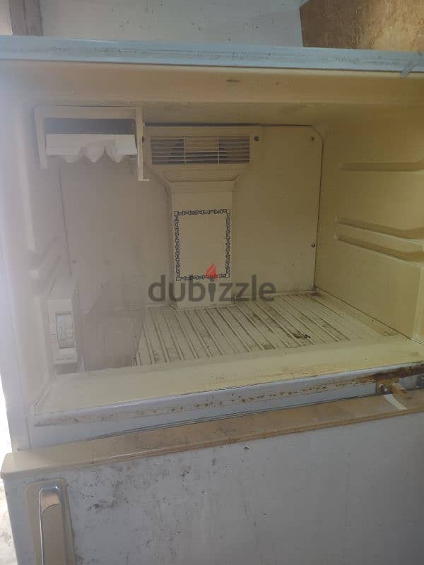 SANYO REFRIGERATOR DUBAL DOOR 3