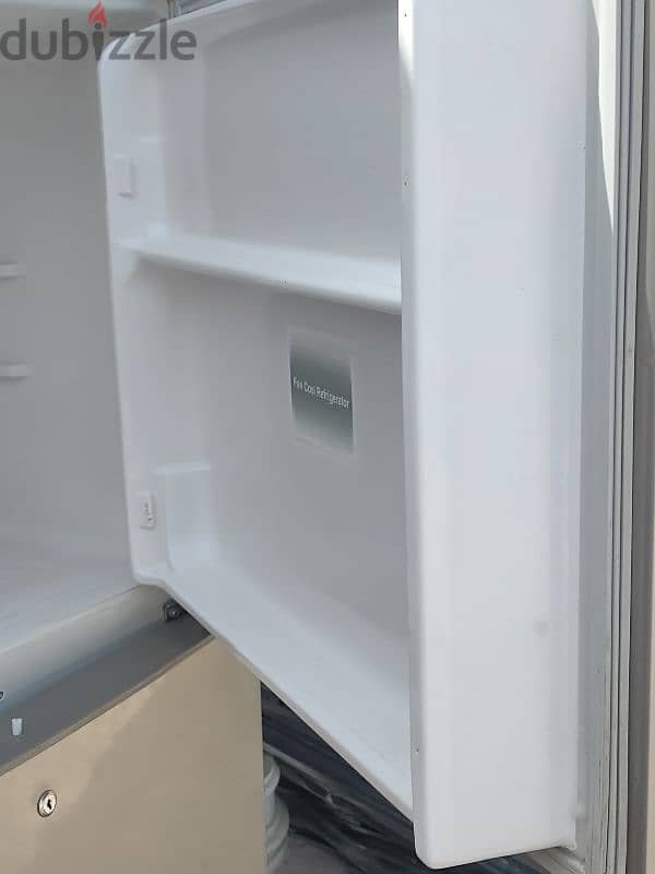 toshiba  double door fridge 3