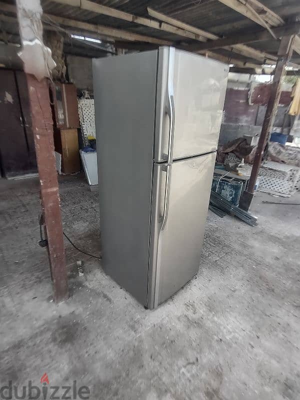 toshiba  double door fridge 6