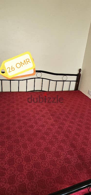 KING-SIZE BED COT/ SINGLE BED COT/ WHITE WOODEN TABLE/  PLASTIC TABLE 1