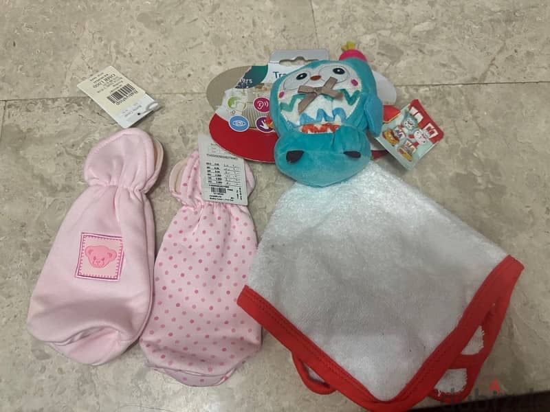 New Baby girls clothes, bottles, Socks, Shoes 8