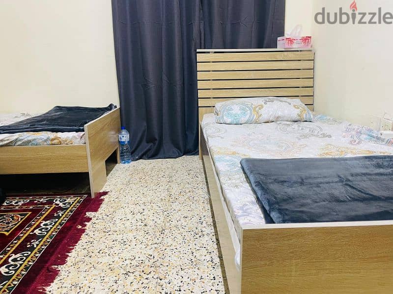 Bed Space in Al khwair for Educated people. 3