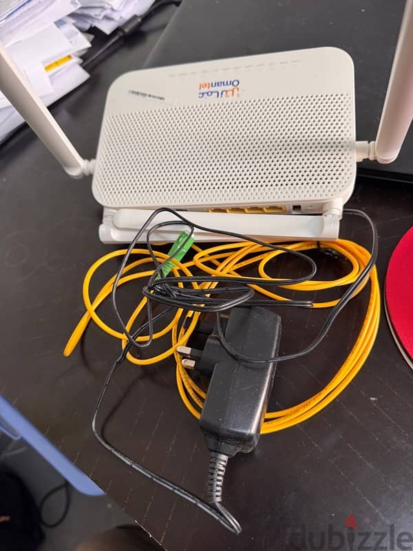 omantel Modem with Charger 2