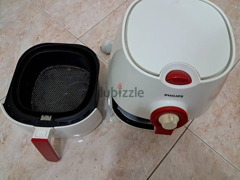 Rush Sale Philips Air Frier 15 OMR Only 5