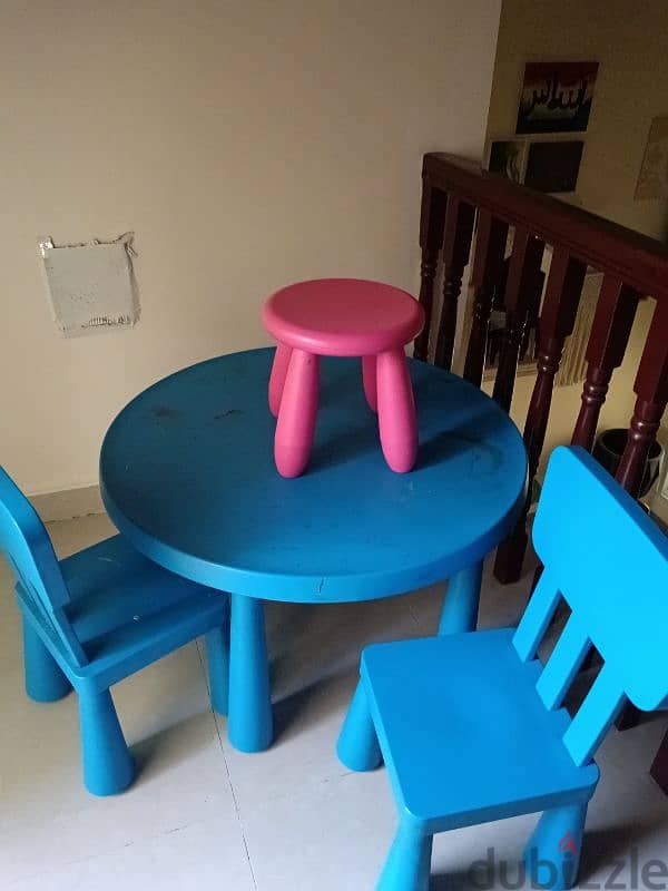 ikea table n chairs 1