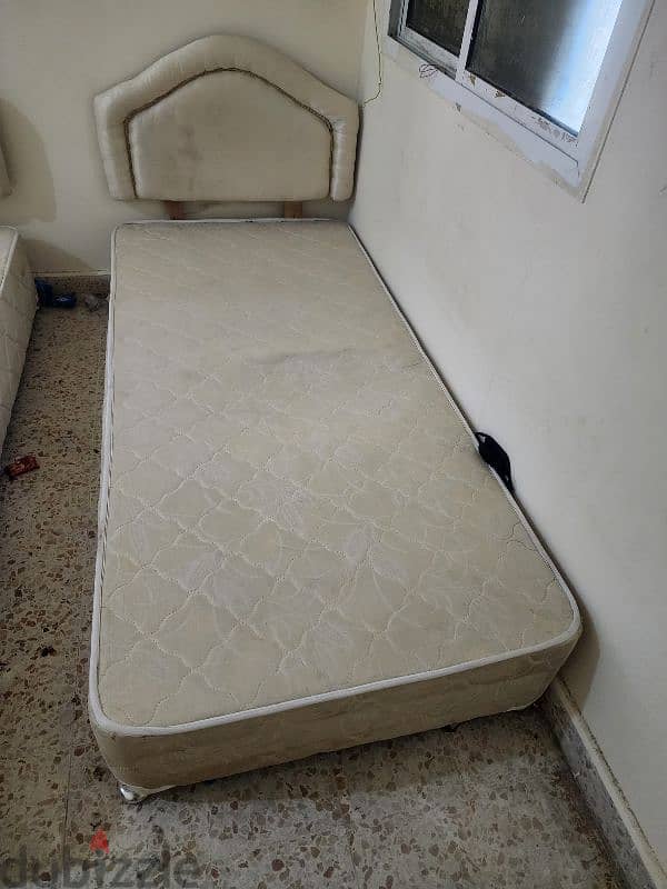 bed small 2 pcs 2